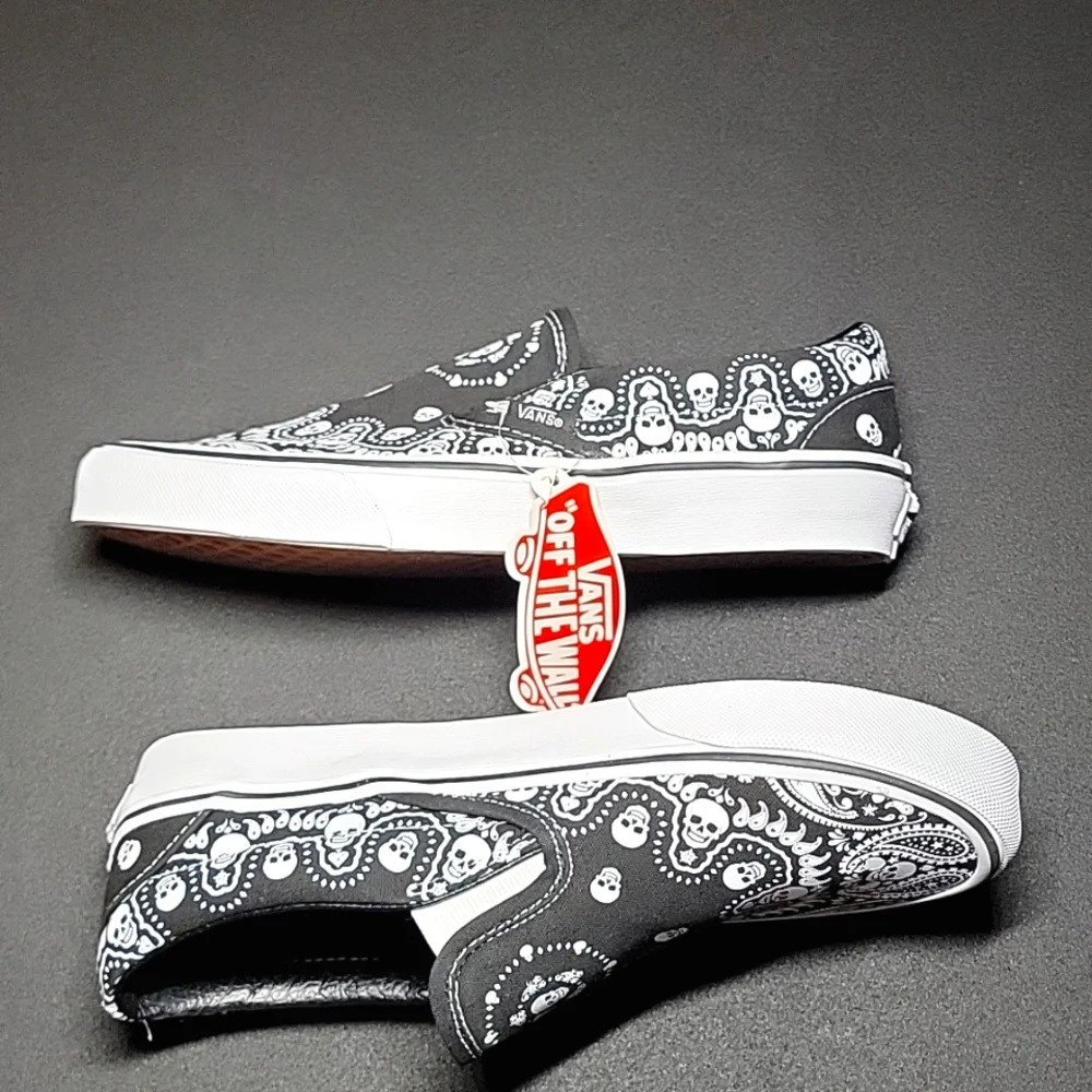 Vans Bandana Skull Classic Slip-On Shoes Women's 8.5 LAST ONE LEFT!!! - Picture 7 of 11